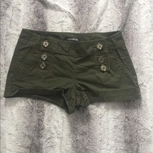 Express Shorts